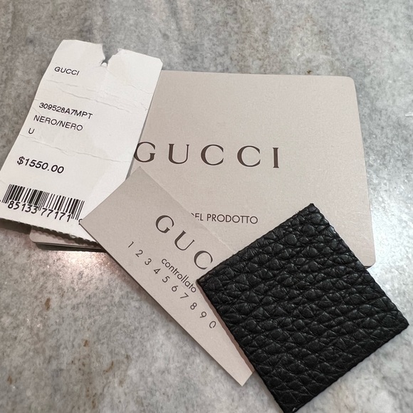 Gucci medium black leather shoulder bag. - Picture 4 of 15